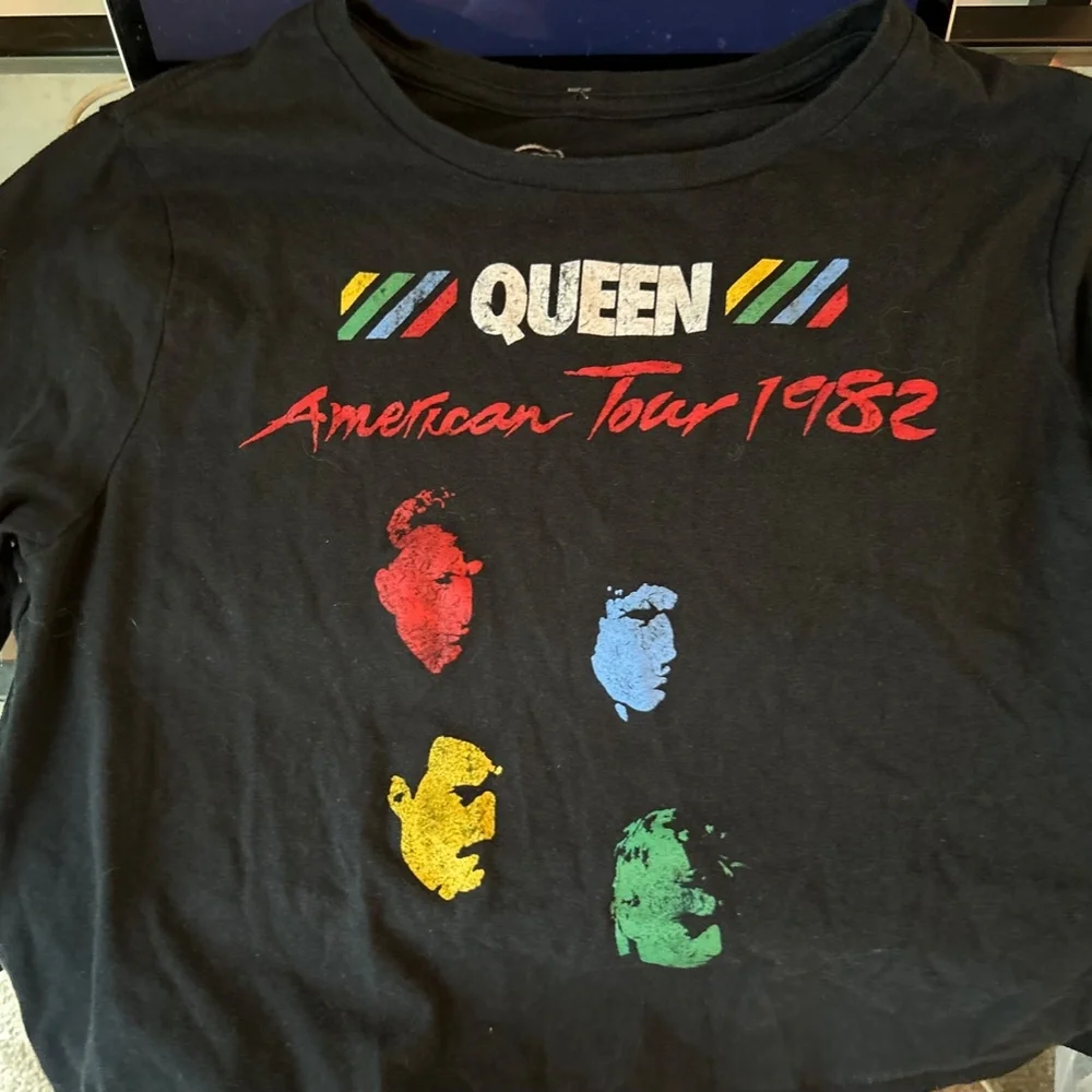 Queen American Tour 1982 Screen Stars T-Shirt Long Sleeve Size XS - Picture 2 of 3